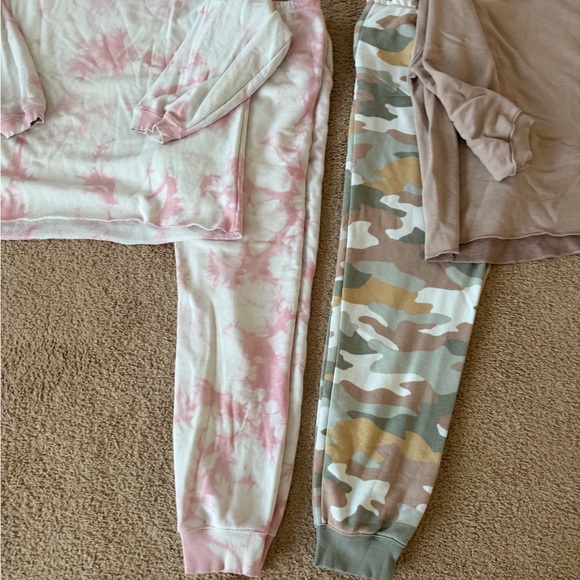 Women’s Set - Picture 3 of 4